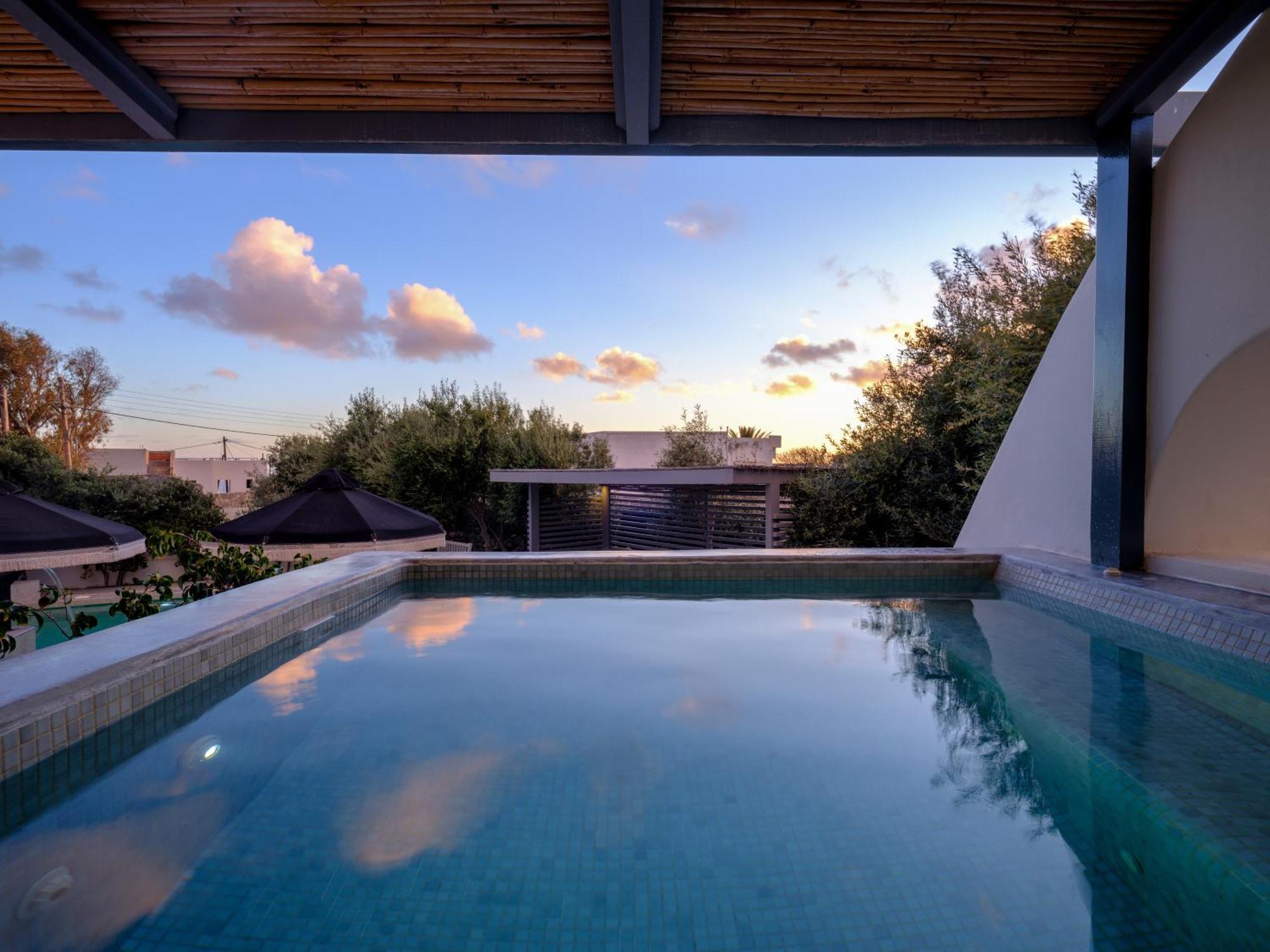 Ambeli Luxury Villa 梅加洛克里 外观 照片